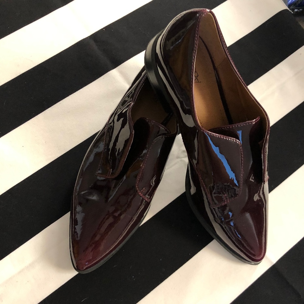 Burgundy Pointed Toe Loafer